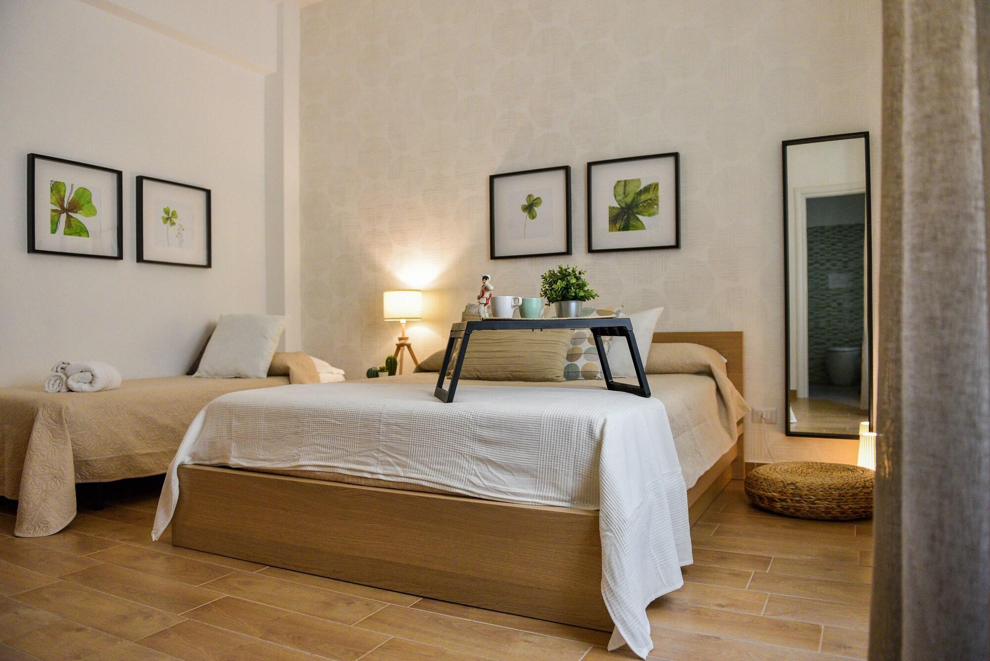 B&B Portafortuna Lucky Charm Salerno Luaran gambar